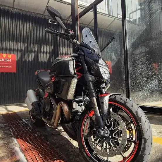 Ducati diavel carbon 1200