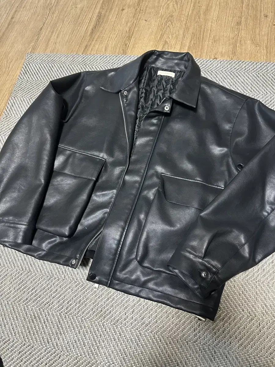 XL Short Minimalist Leather Jacket