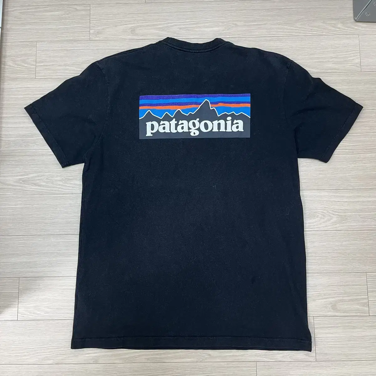 Patagonia Black Vahn T-Shirt XL