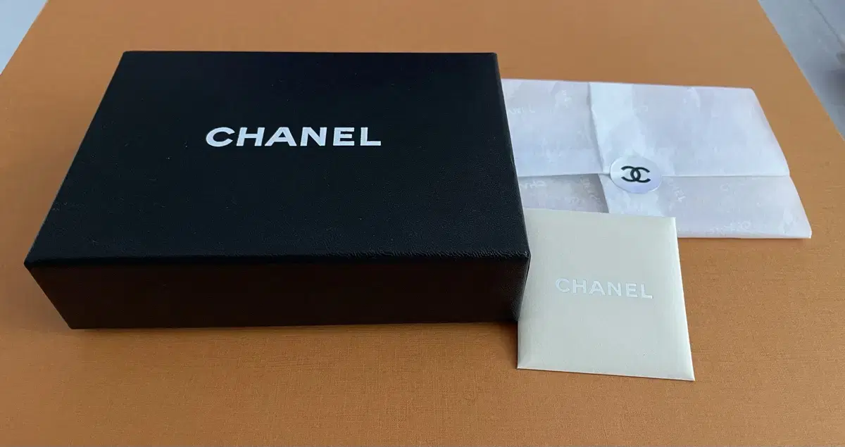 [CHANEL]샤넬 박스 판매합니다.(사진에 있는것 포함)