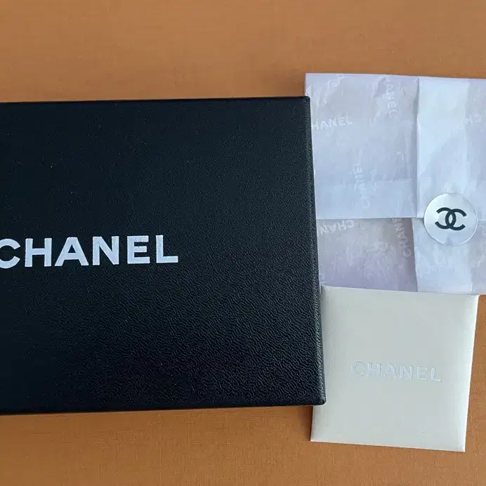 [CHANEL]샤넬 박스 판매합니다.(사진에 있는것 포함)