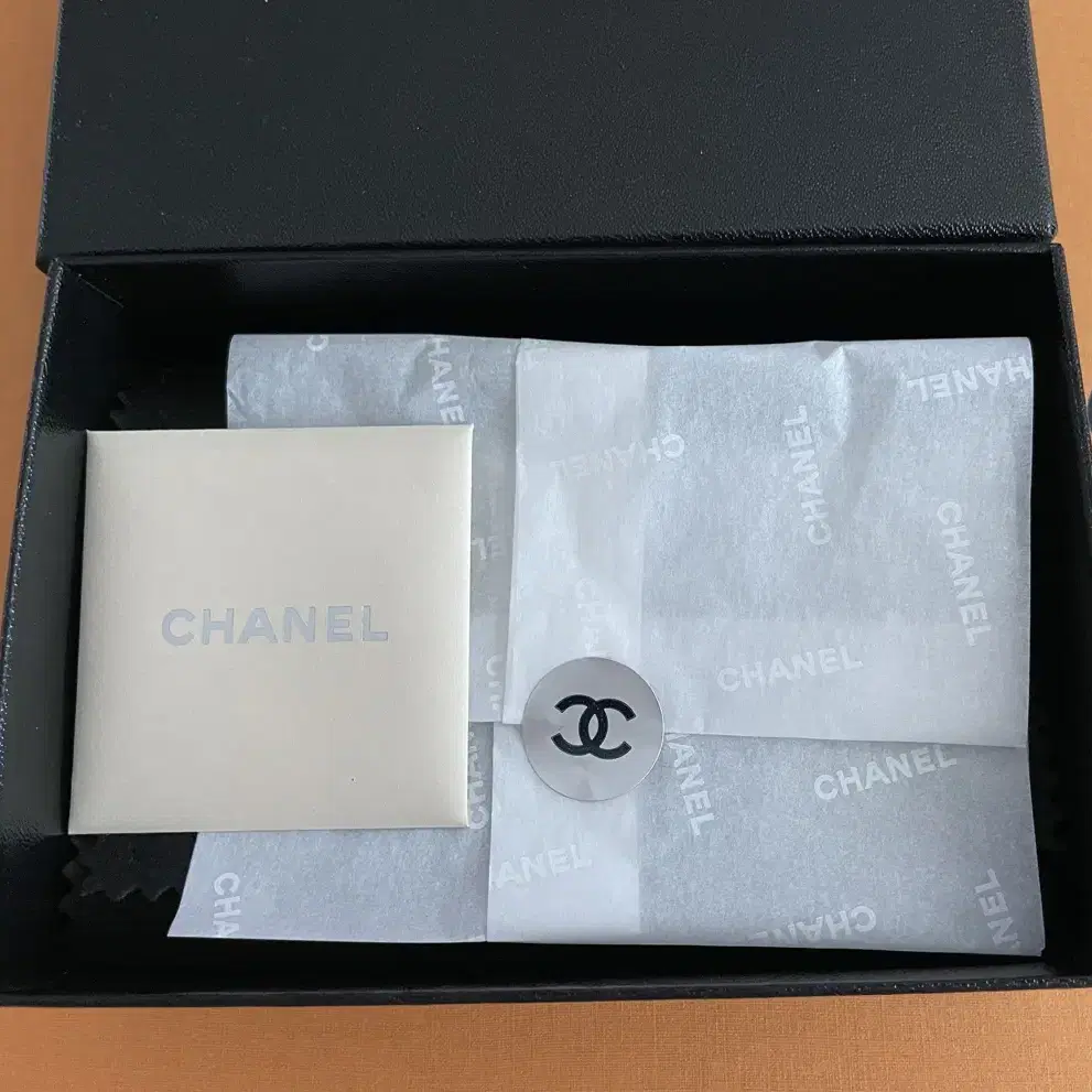 [CHANEL]샤넬 박스 판매합니다.(사진에 있는것 포함)