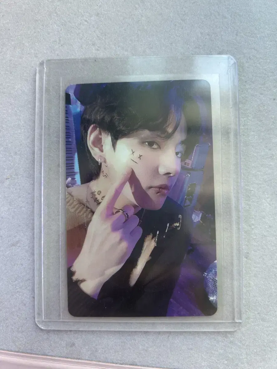 2023 bts seasons greetings Taehyung v photocard sells