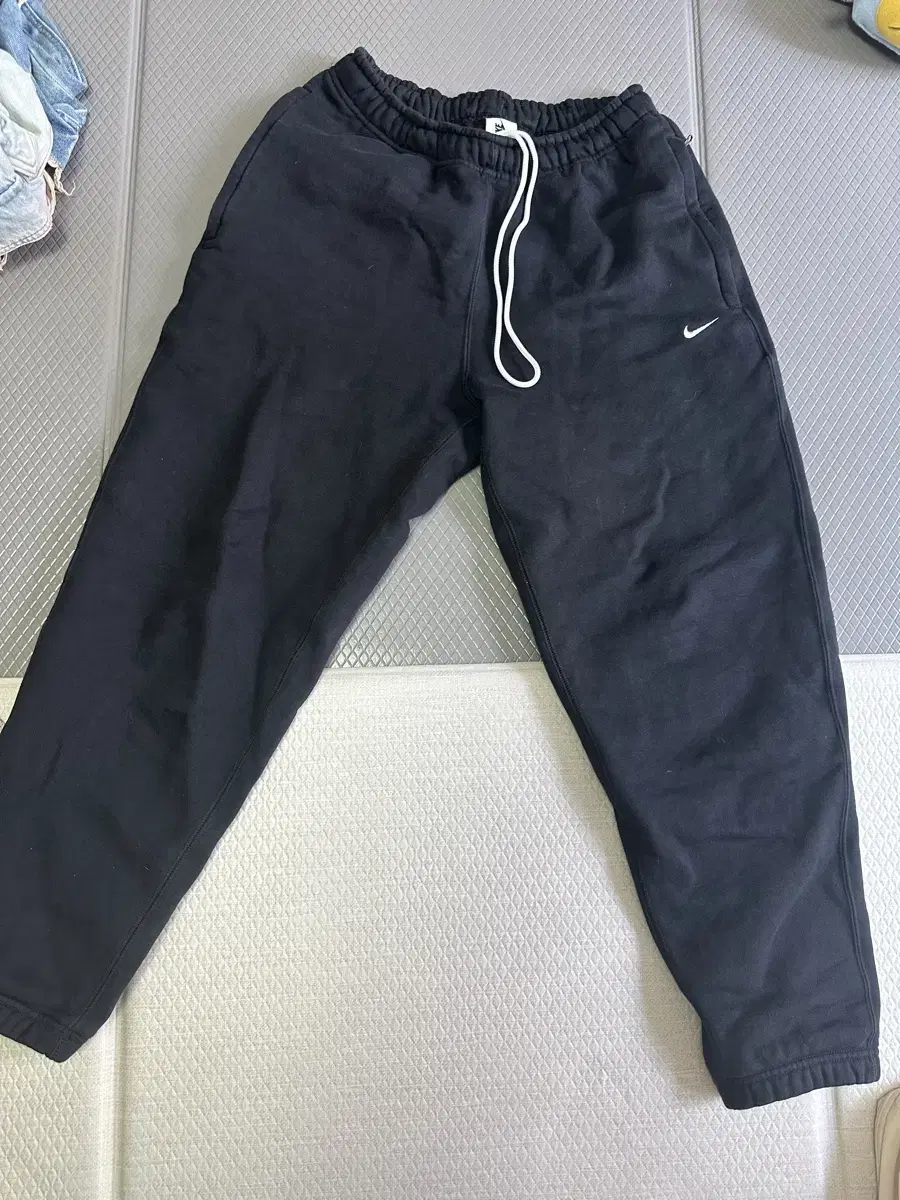 Us-s Nike Swoosh Logo Pants