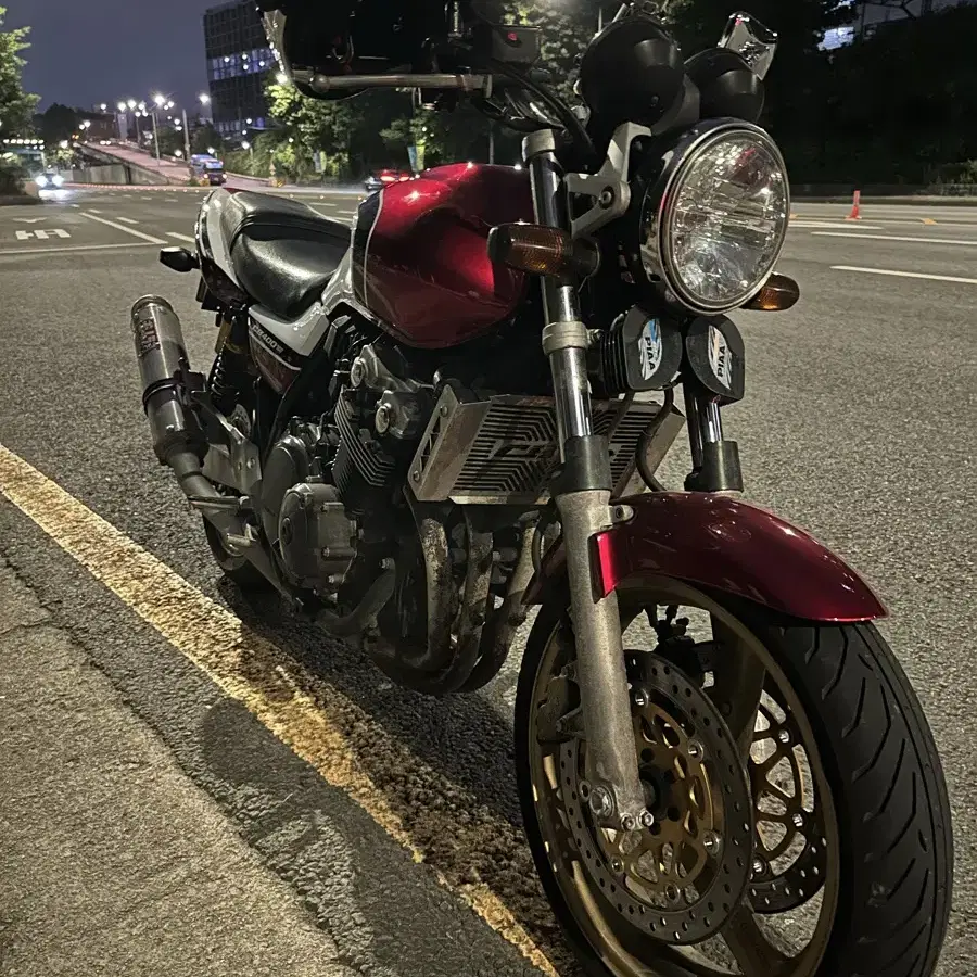 Cb400 vtec2 03년식 판매합니다.