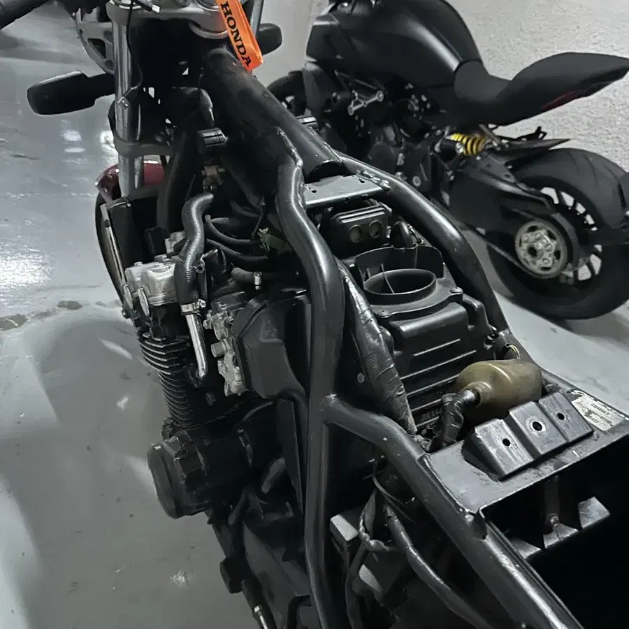 Cb400 vtec2 03년식 판매합니다.