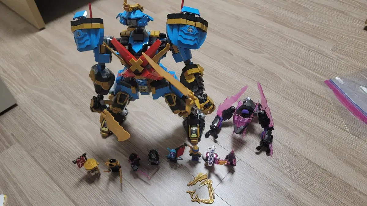 NINJAGO SamuraiX Robot 71775 sells