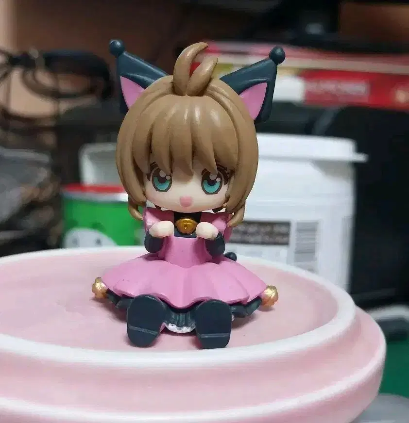 KARD CAPTAIN CHERRY sakura Sanrio Collaboration Kuromi Gacha Figures