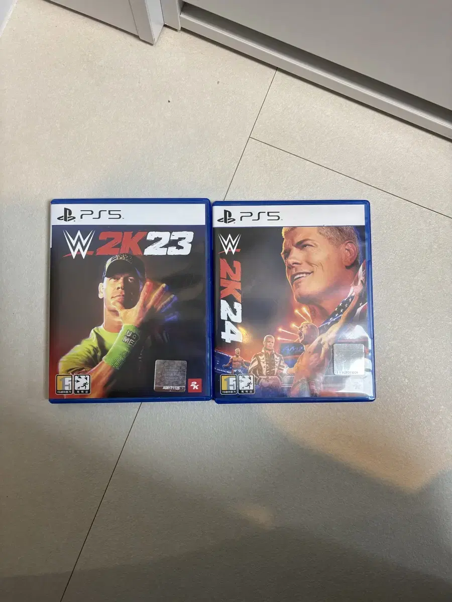 Ps5 wwe 2k23+2k24 게임 cd 판매합니다