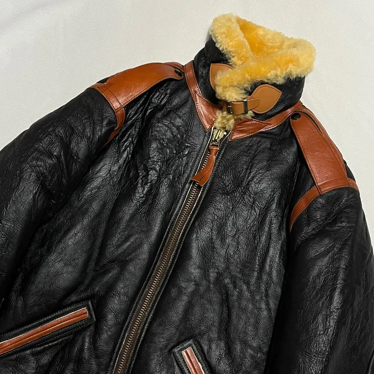 S VTG Type B-6 Sheepskin Mustang