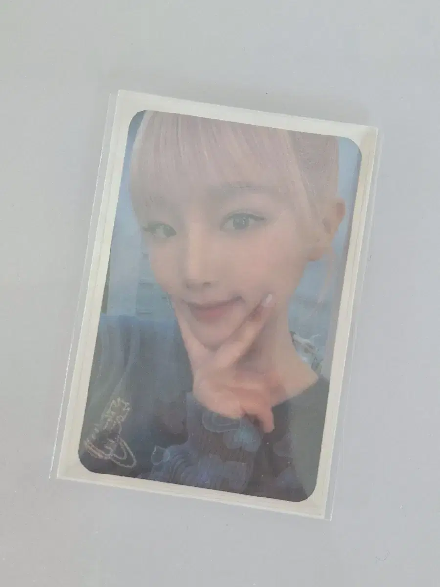 iz*one yena dream diary fantasy alfo sells