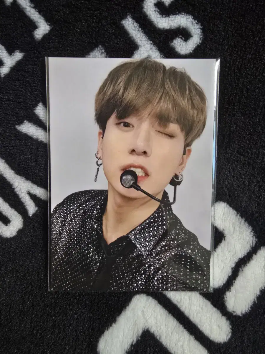 Bangtan Amphidia Puzzle jungkook photocard