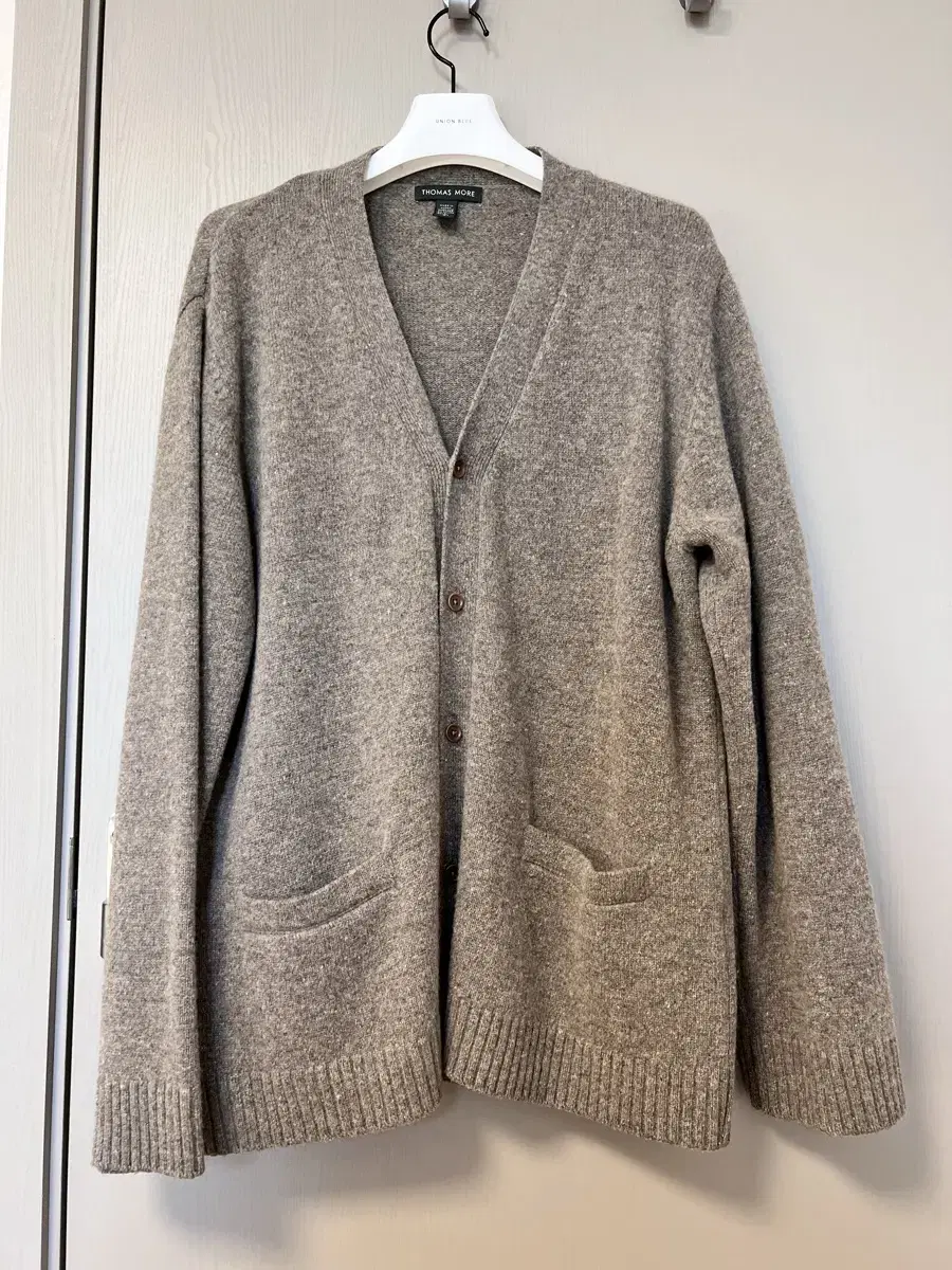 Thomas More Cardigan L Tobacco