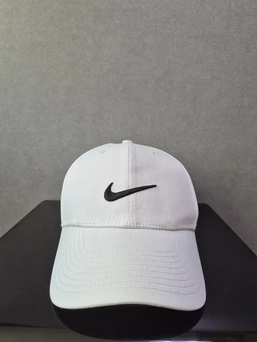 Nike White Hat