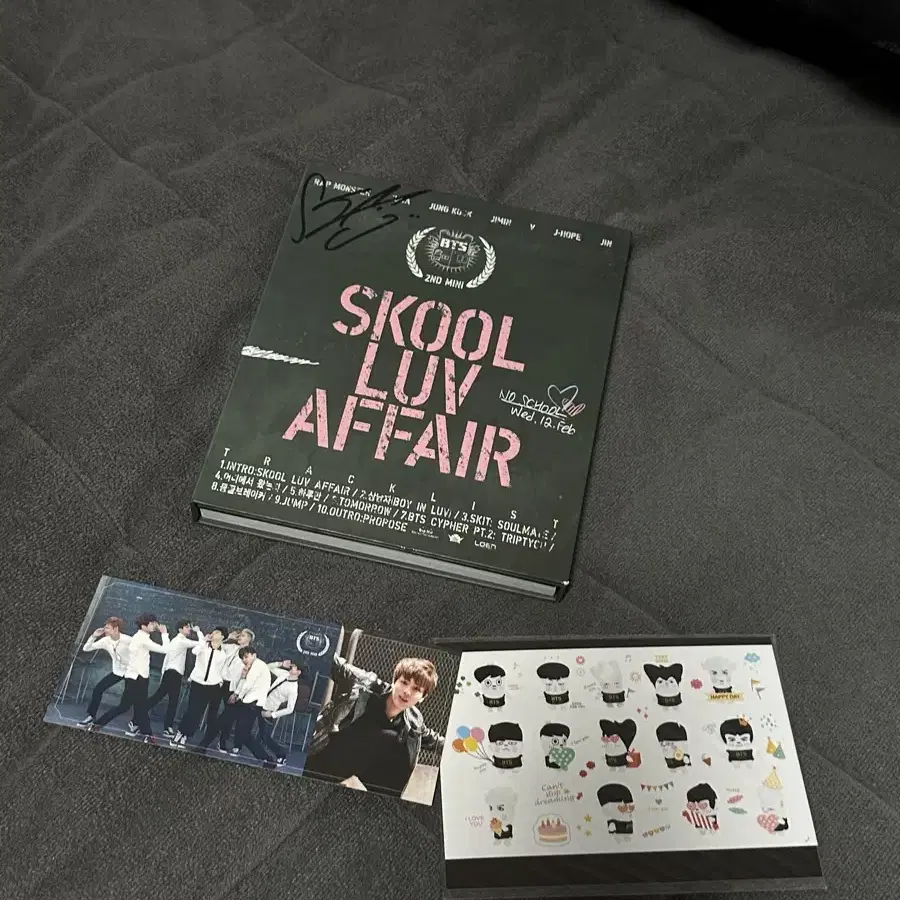 BTS 진 싸인앨범-SKOOL LUV AFFAIR