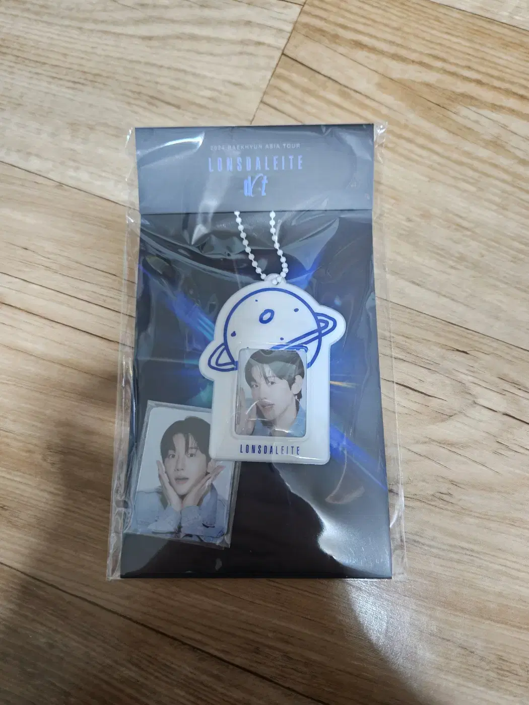 Baekhyun LONSDALEITE dot MD mini PVC holder/photo sells~.