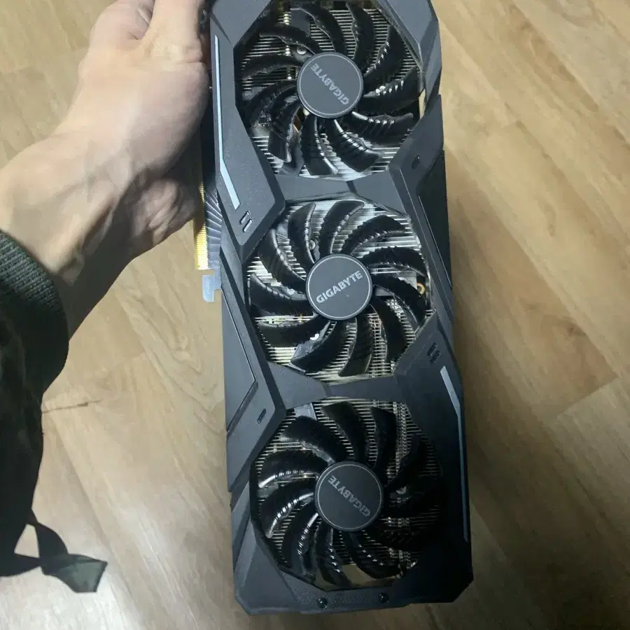 GIGABYTE RTX2070 super