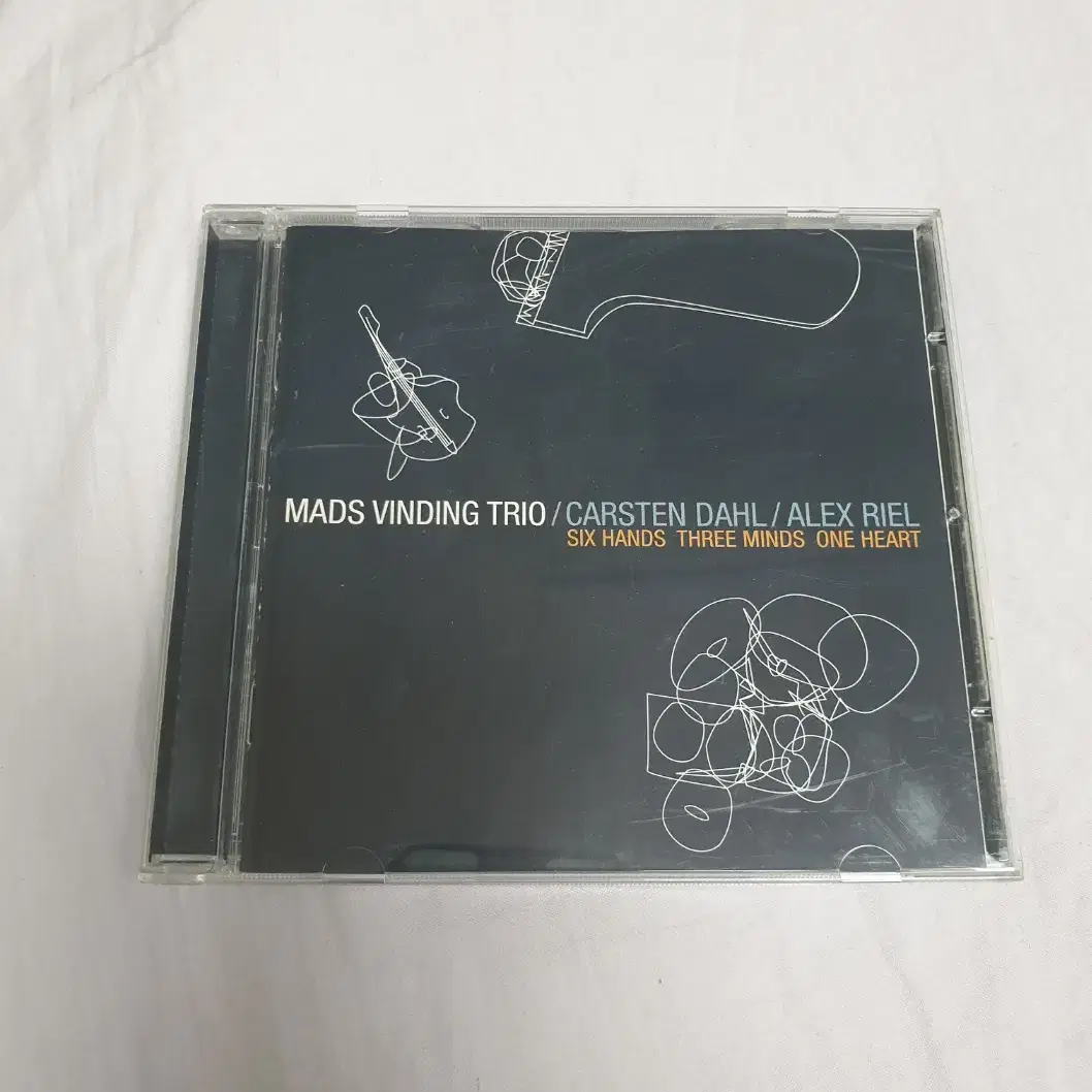 [중고 CD] Mads Vinding - Six Hands Three..