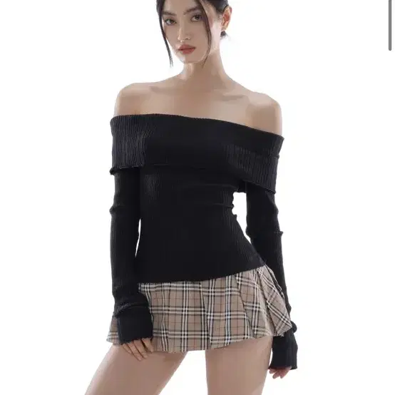 스윗칠링 sweetchilling OFF-SHOULDER PATCHWOR