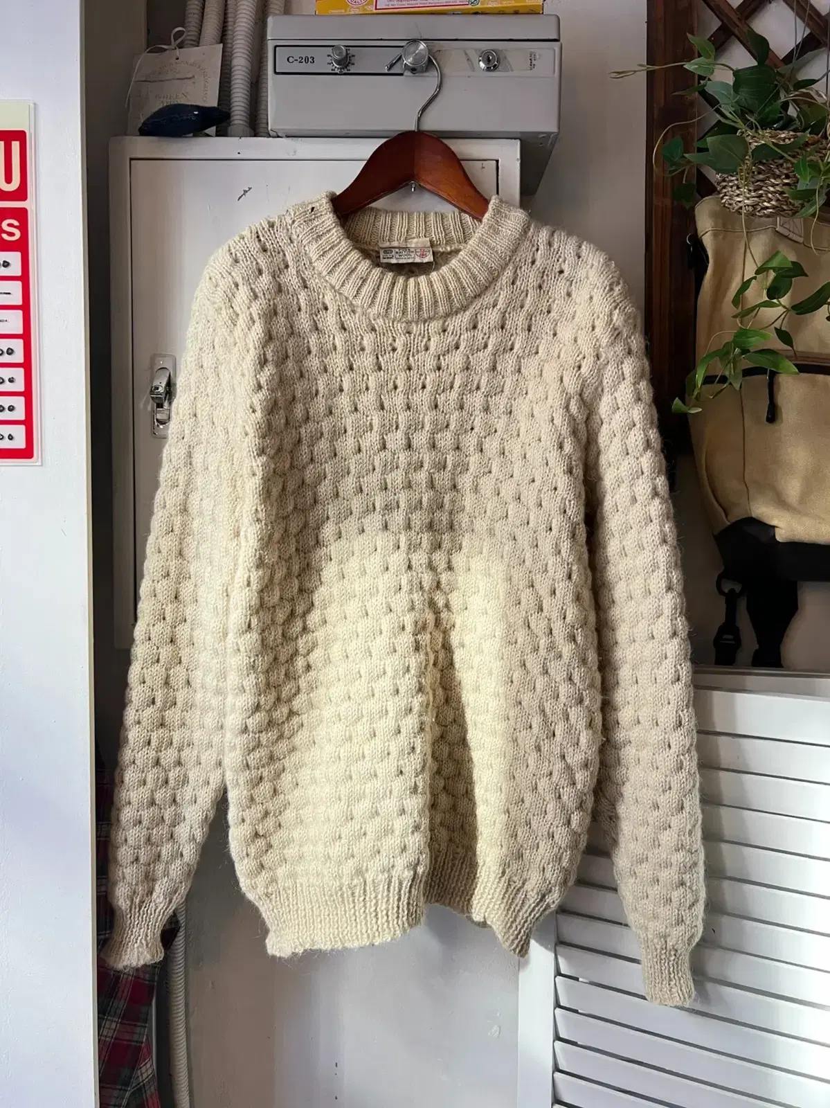 [L]80's Made in UK Handmade Wool Knit Sweater