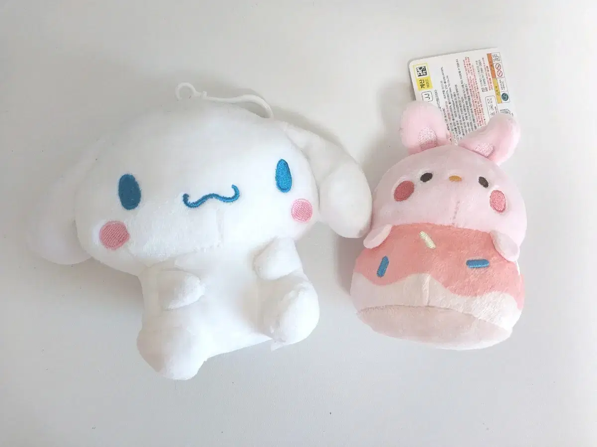 Daiso Cinnamoroll,Dessert Animals doll bulk wts