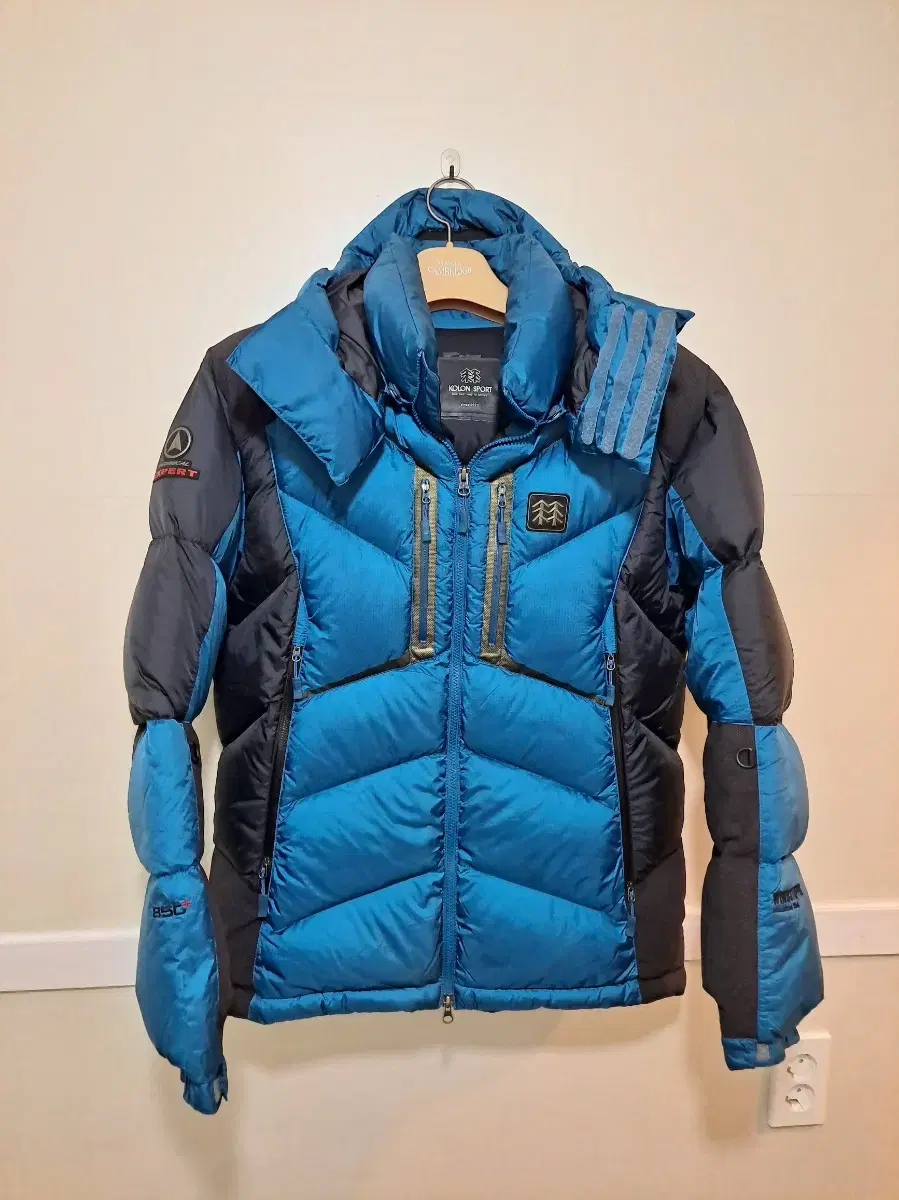 KOLON 850+ Goose Down Padding Size 105 (in excellent condition)