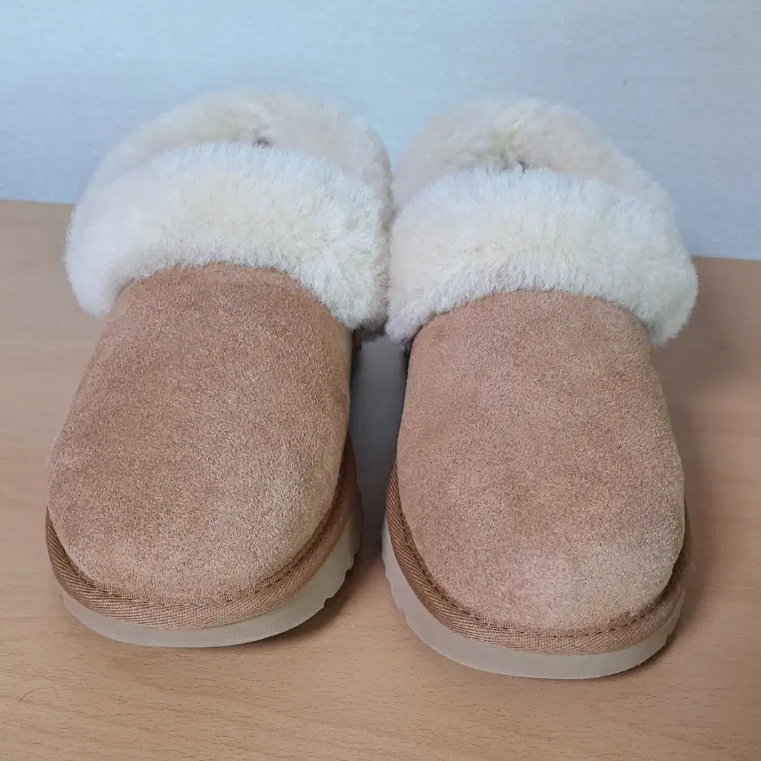 UGG 어그 니타 슬립온 240-250 체스트넛