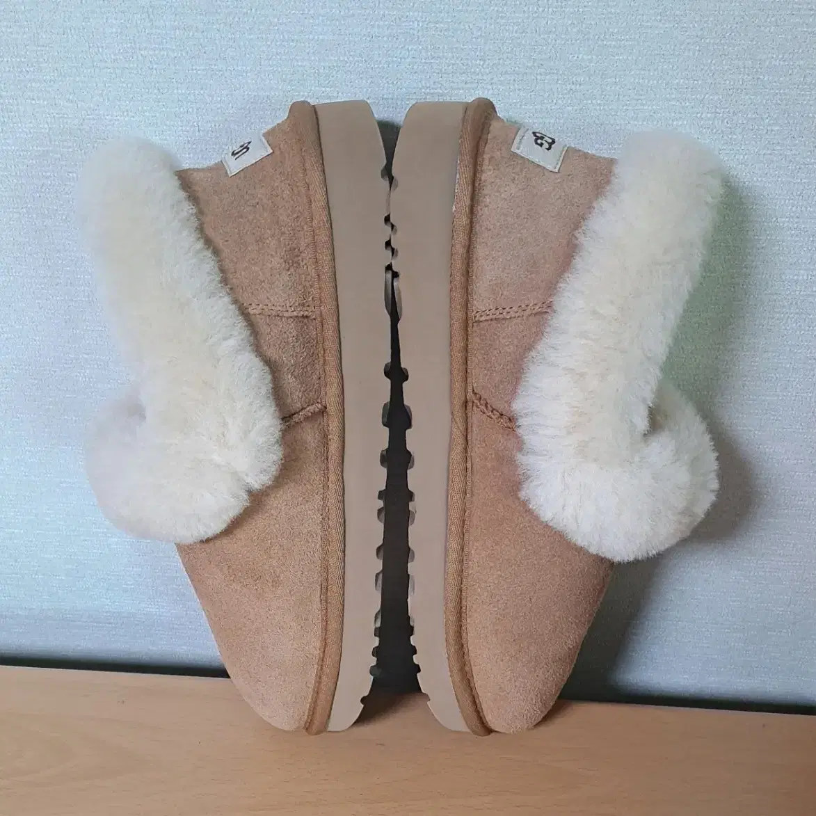 UGG 어그 니타 슬립온 240-250 체스트넛