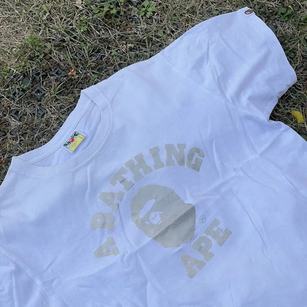 BAPE White & Gold Basic Short Sleeve(L)