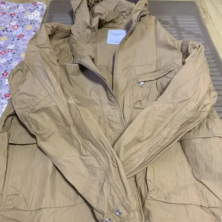 에스피오나지 ray wind parka Camel 카멜색