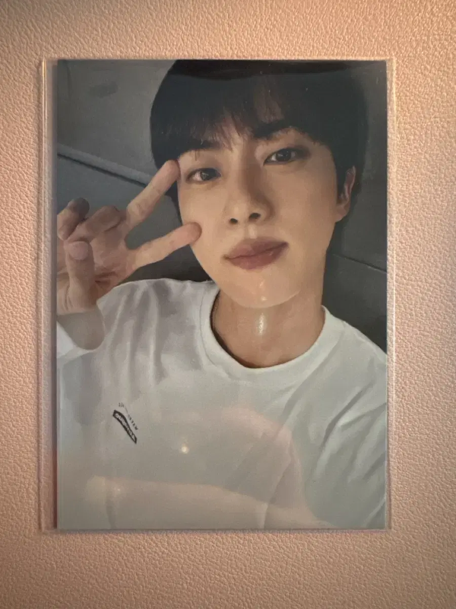 jin happy pop up 70k pre-order benefit photocard selfie wts