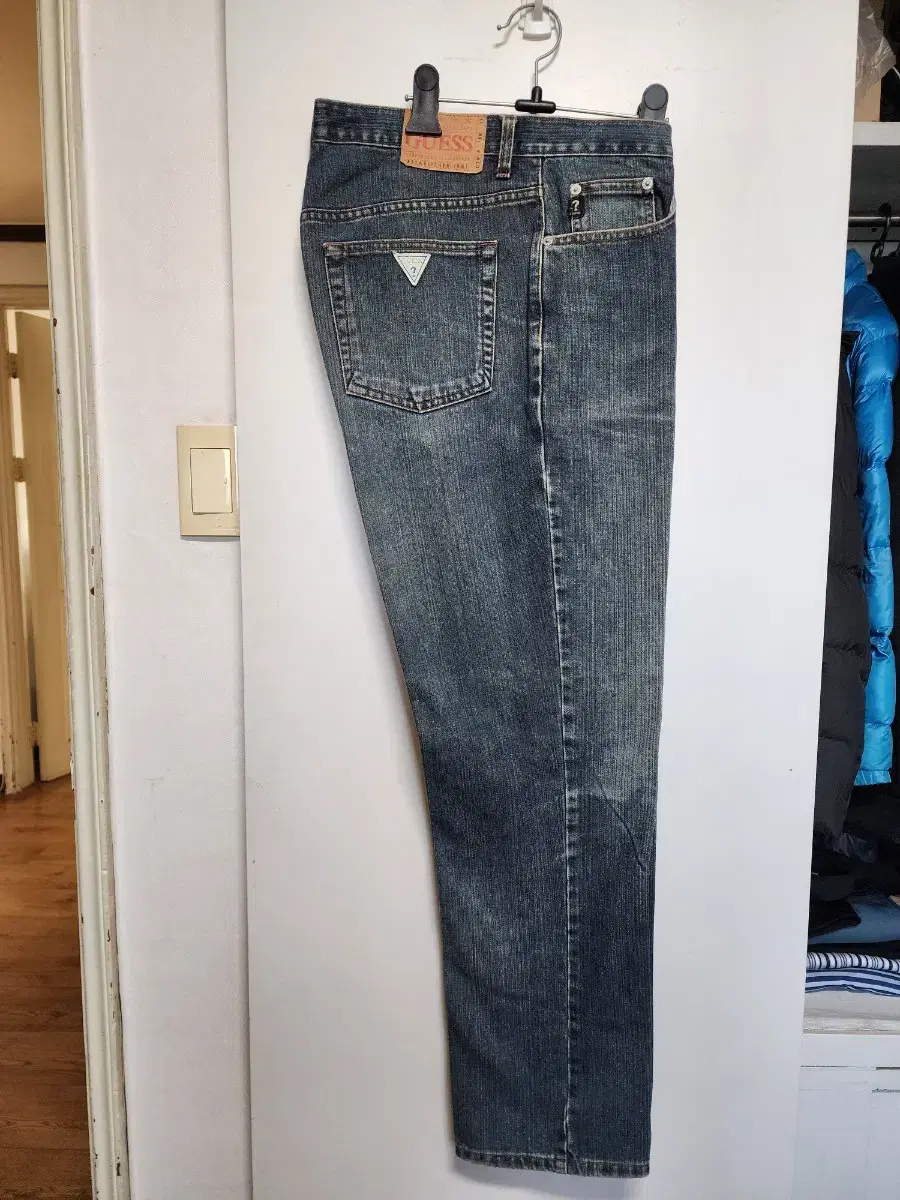 Guess men's jeans (original) retro 34" sells