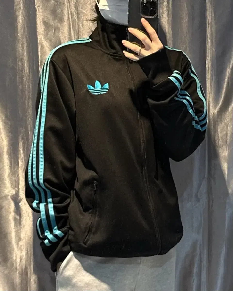 L Adidas Firebird Logo bloo Black Tracktop