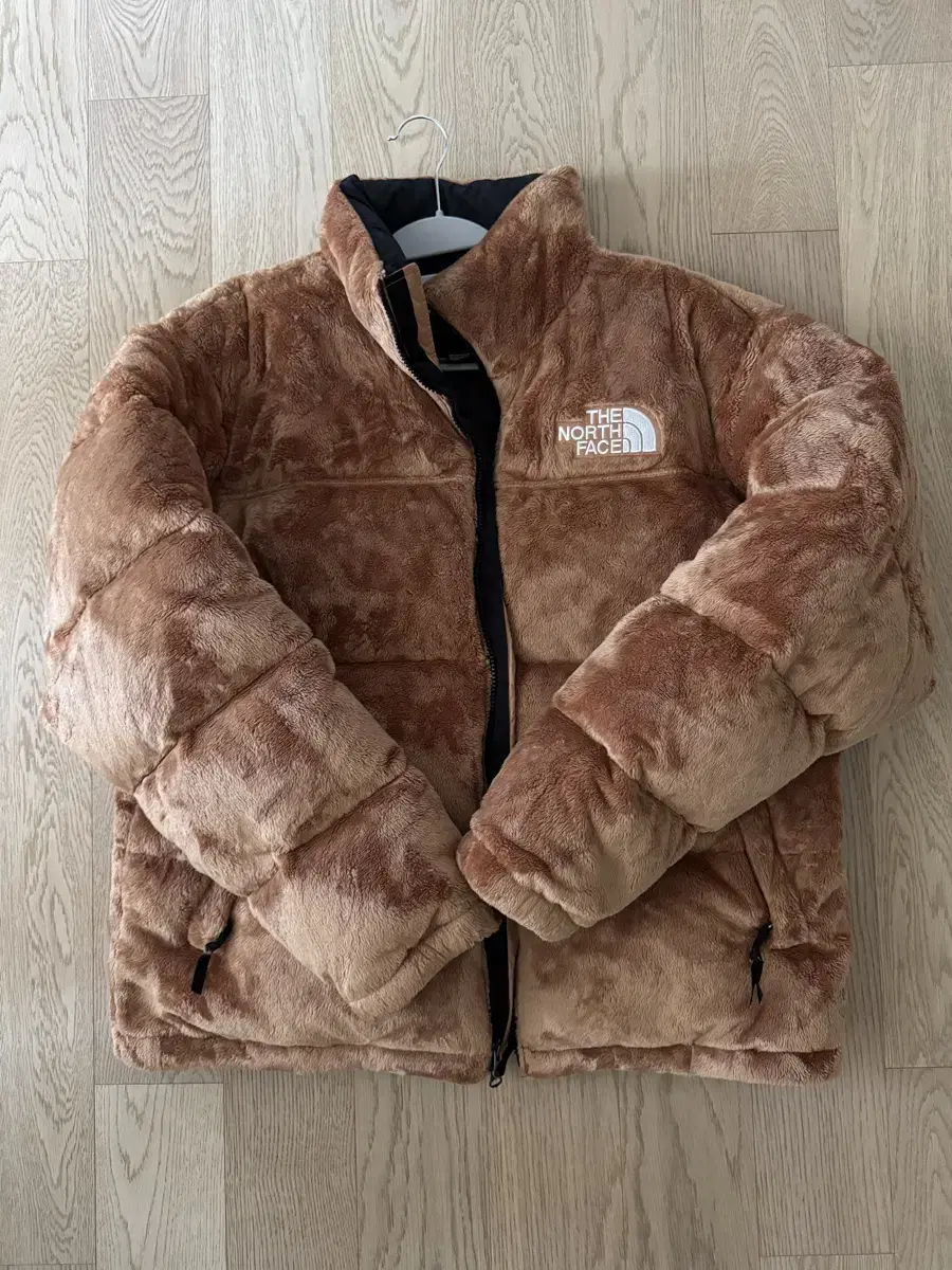 [L] The North Face Nopsie Velour Almond Butter