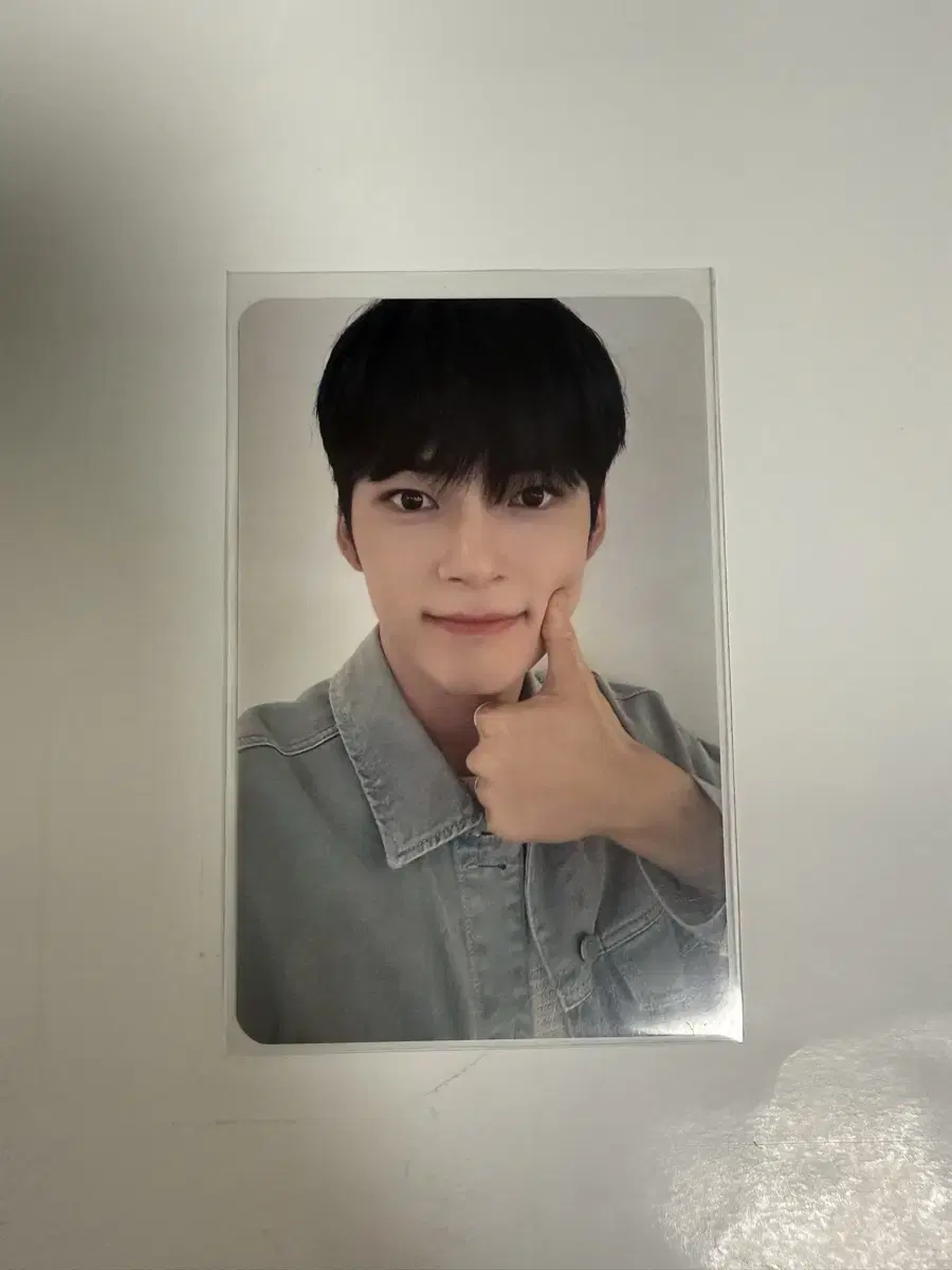 zerobaseone sung hanbin umji unreleased photocard sells