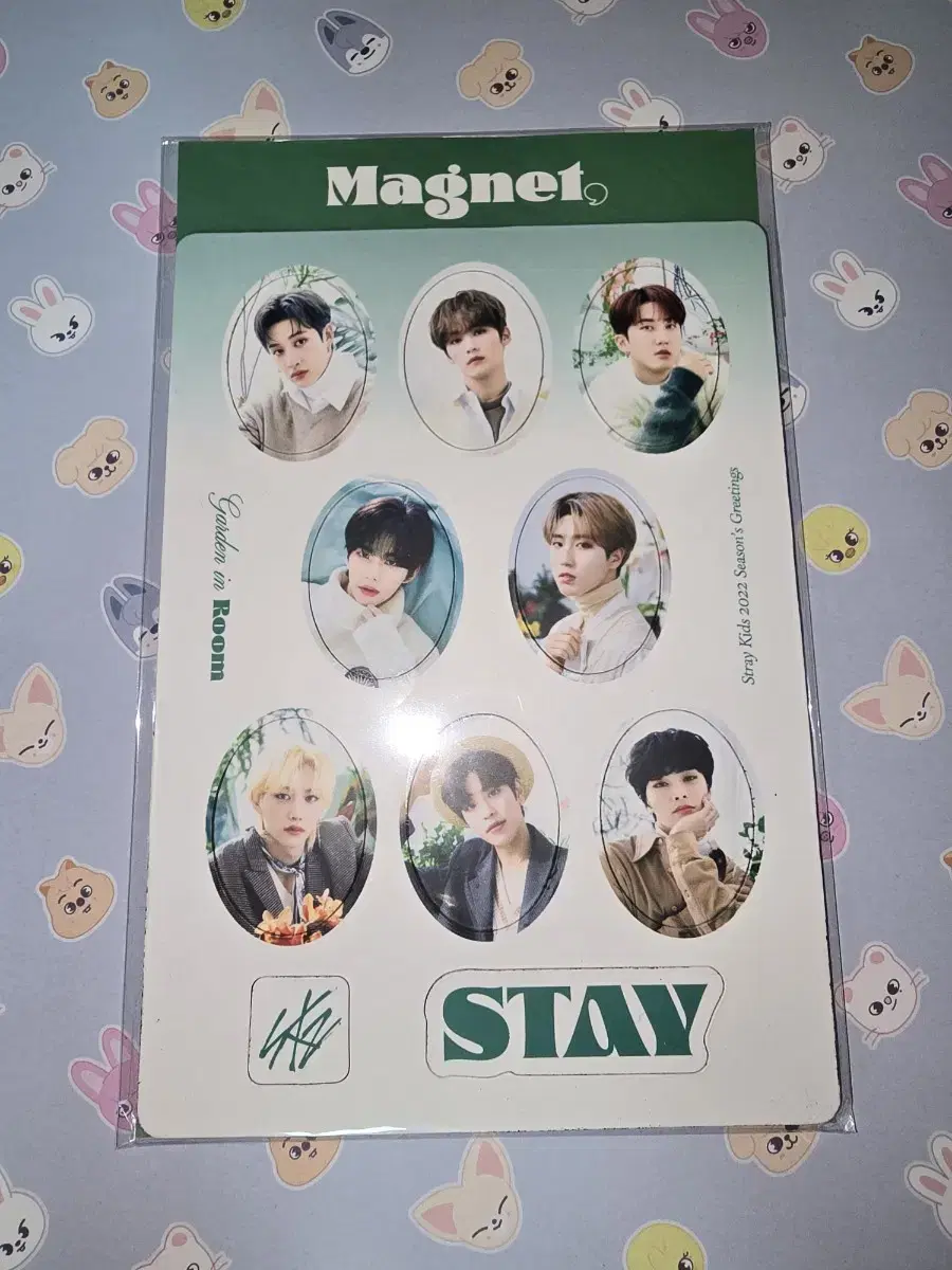 Straykids seasons greetings Component Magnet WTS