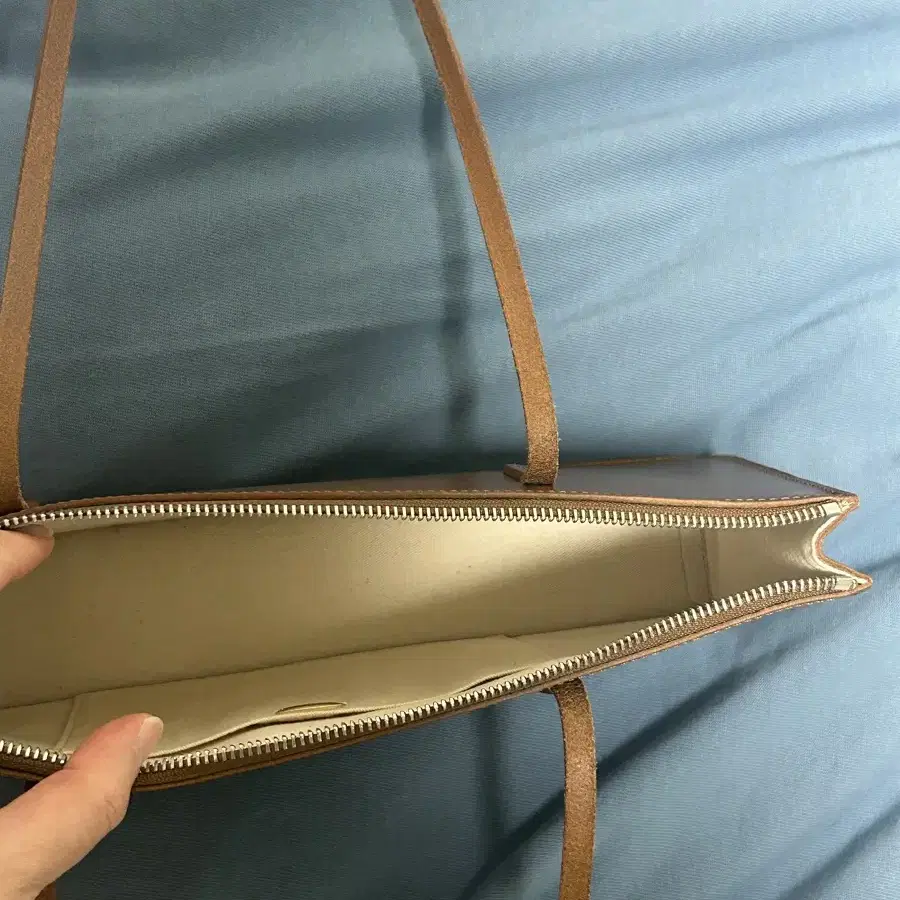 H8 GAUCHO SQUARE BAG (FANGO)