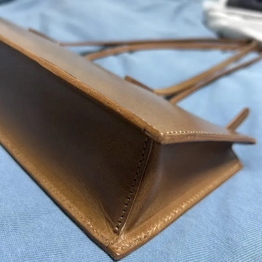 H8 GAUCHO SQUARE BAG (FANGO)