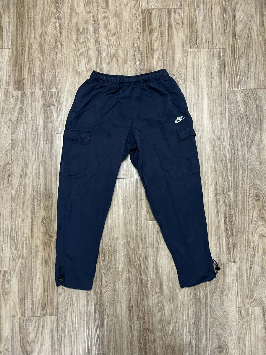 Nike Cargo Track Pants L