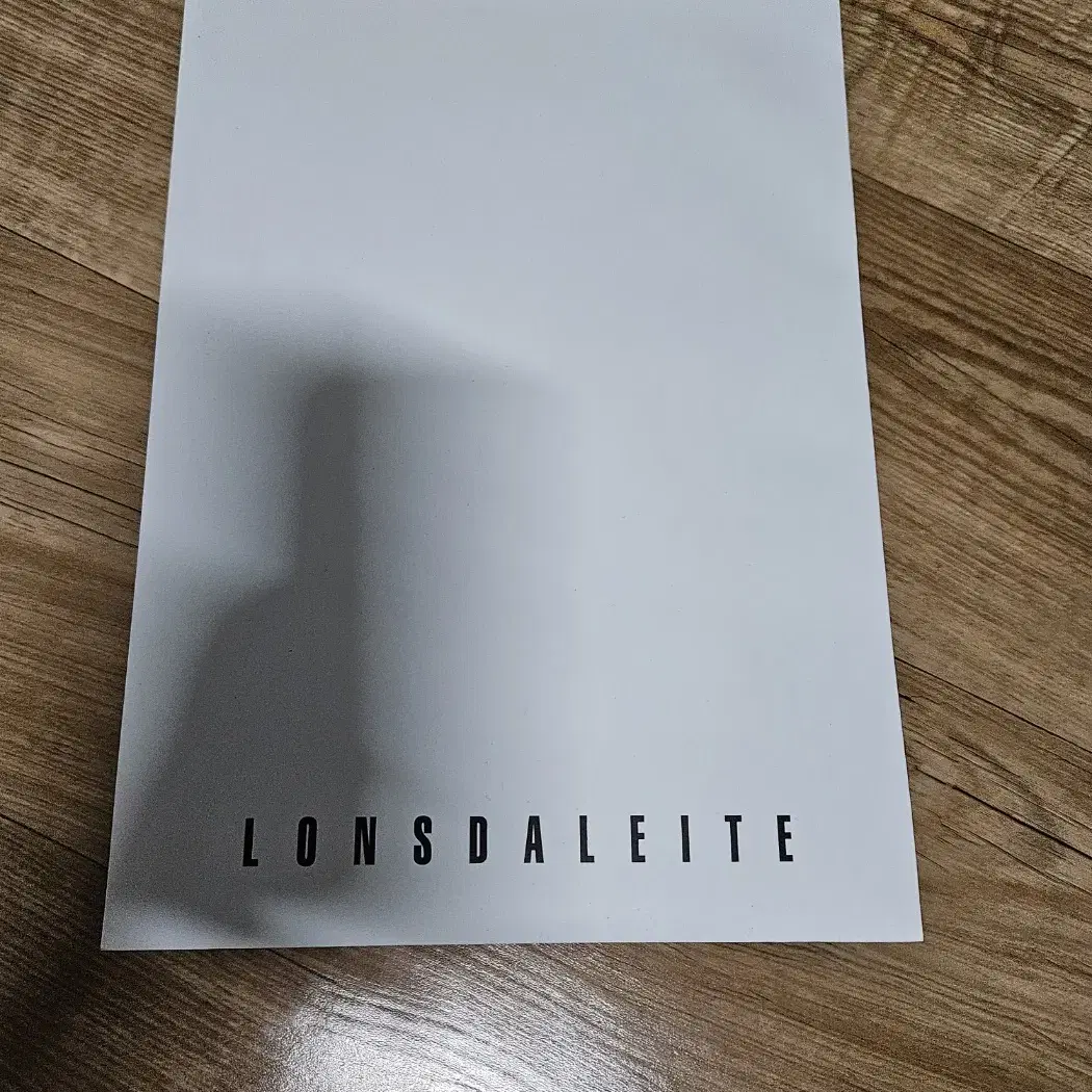 백현 LONSDALEITE MD 미니포스터 세트  일괄 판매합니다~!