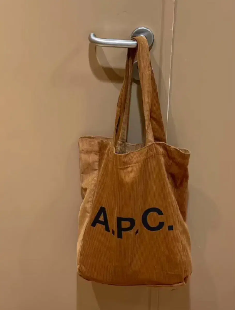 (정가10만)아페쎄 APC 코듀로이 에코백