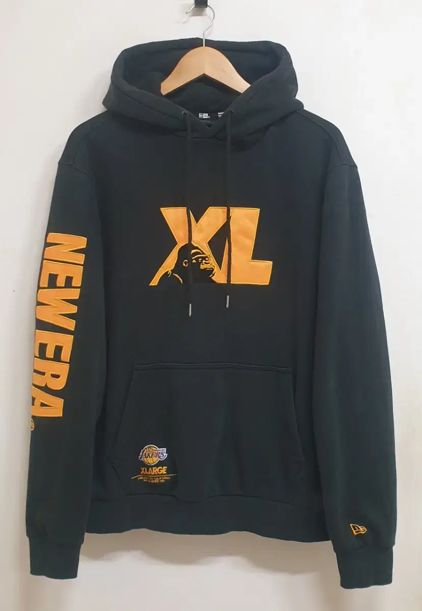 뉴에라 X XLARGE 기모후드티. L-100.