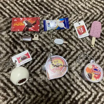 이번 달 말까지 가격 인하 가챠가챠 아이스, 디저트 묶음 판매