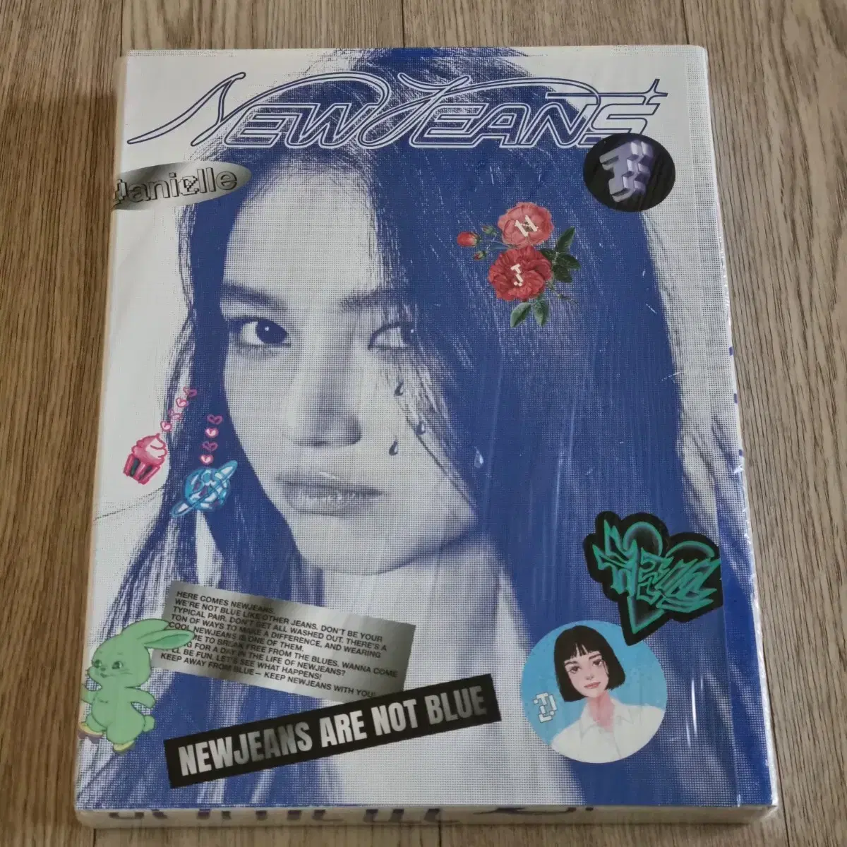 New Jeans danielle Bluebook sealed Albums