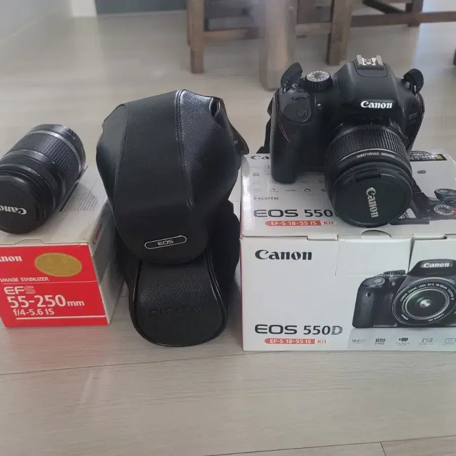 EOS 550D 카메라 외 렌즈세트 포함