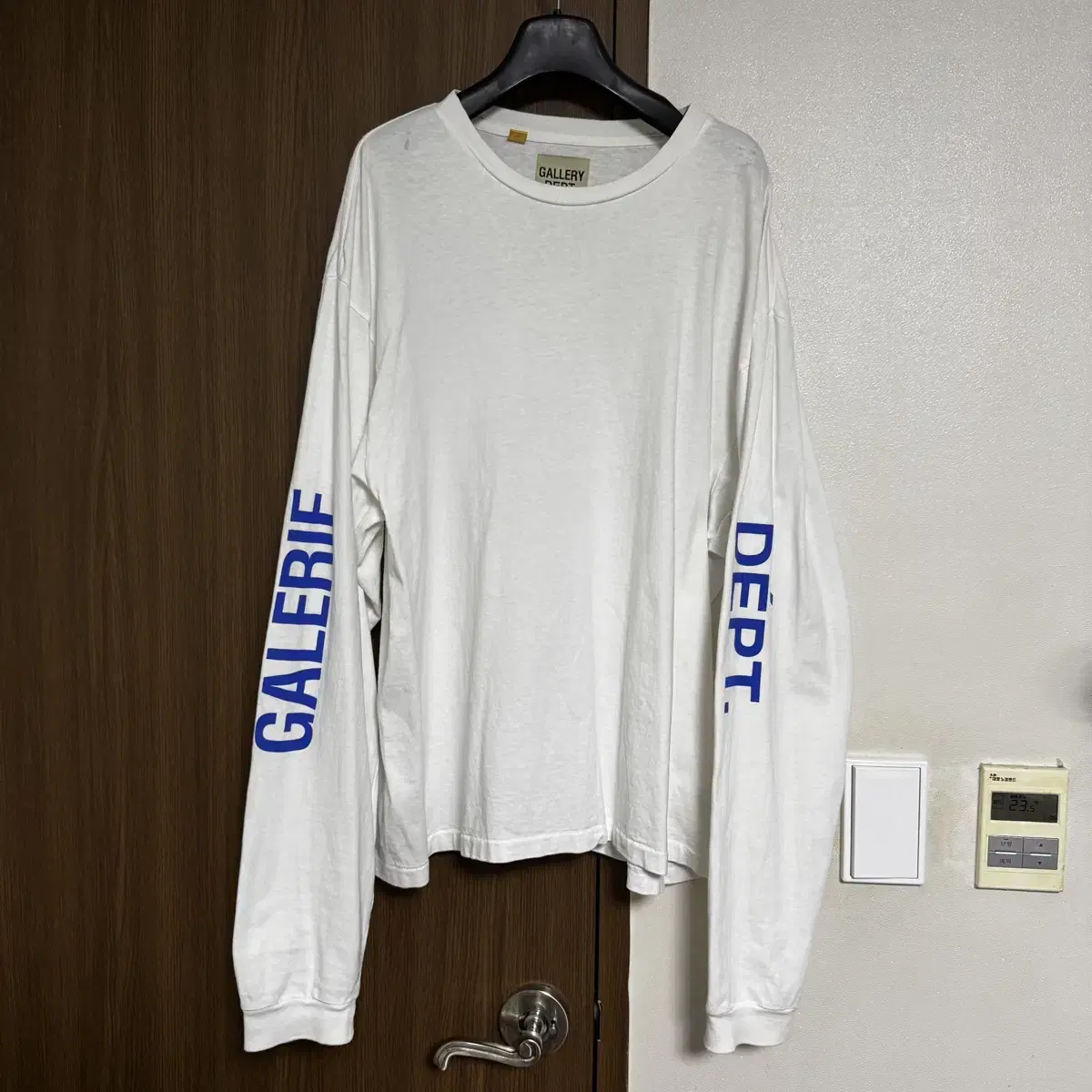 GalleryDepartmentsLong Sleeve