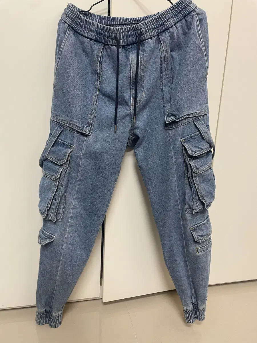 [48] Junji Multi Jogger Denim Pants