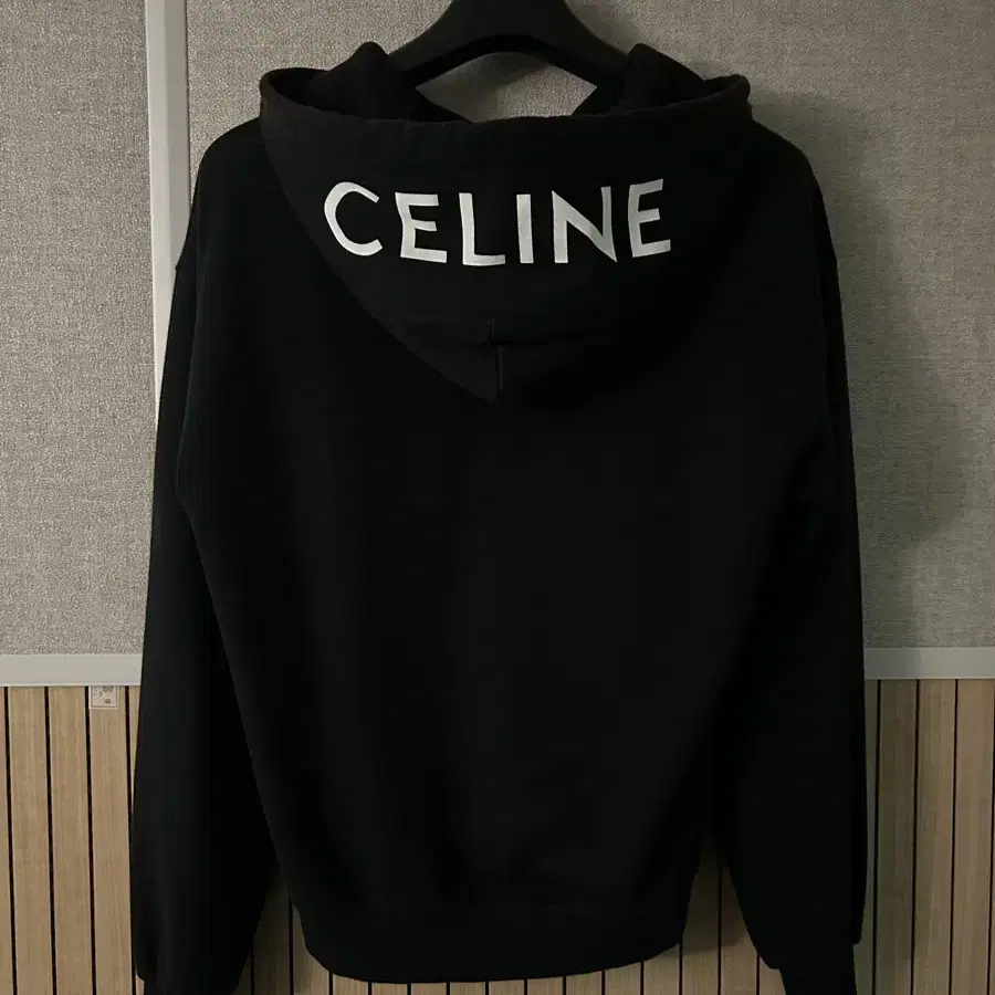 셀린느 백로고 후드집업 celine