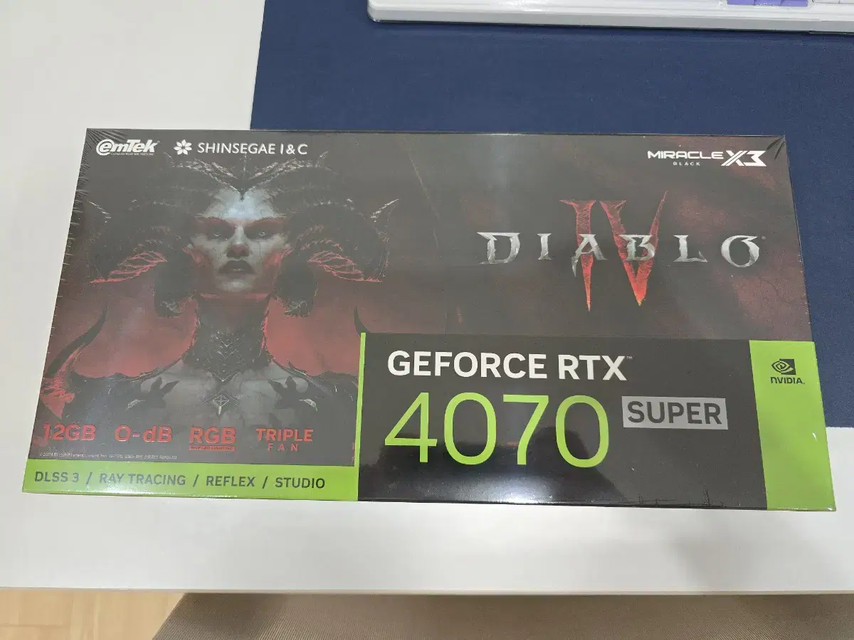 [미개봉] RTX 4070 SUPER 4070super 이엠텍 디아블로