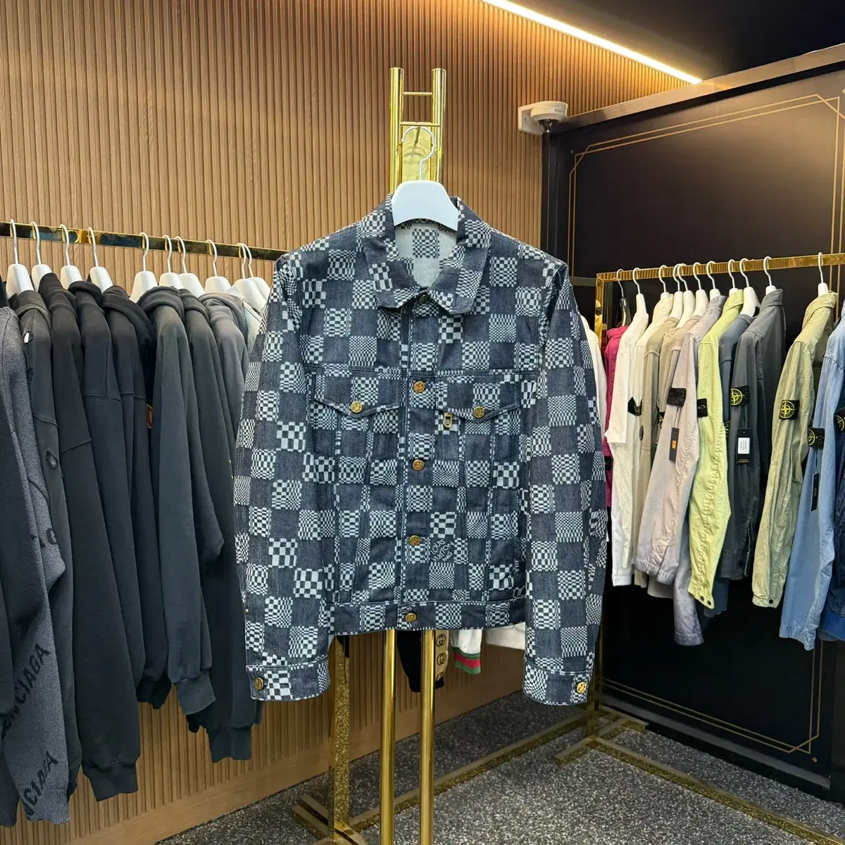 [size 48]Louis Vuitton Damier Distressed Denim Jacket